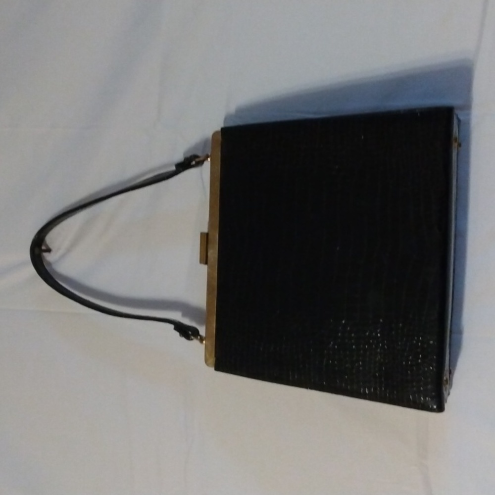 purse - Picture 7 of 7